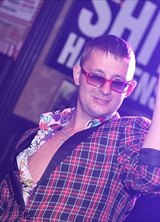 Познакомиться с татарином.  sugrob 39 лет Уфа 228032