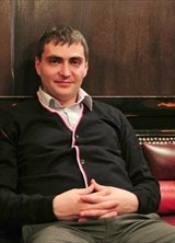 Познакомиться с татарином.  Артур 42 года Москва 490093