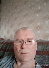 Познакомиться с татарином.  рустам 70 лет Москва 692090