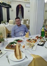Познакомиться с татарином.  Данис 44 года Москва 477078